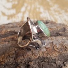Load image into Gallery viewer, Rock Star Ring Oval Turquoise
