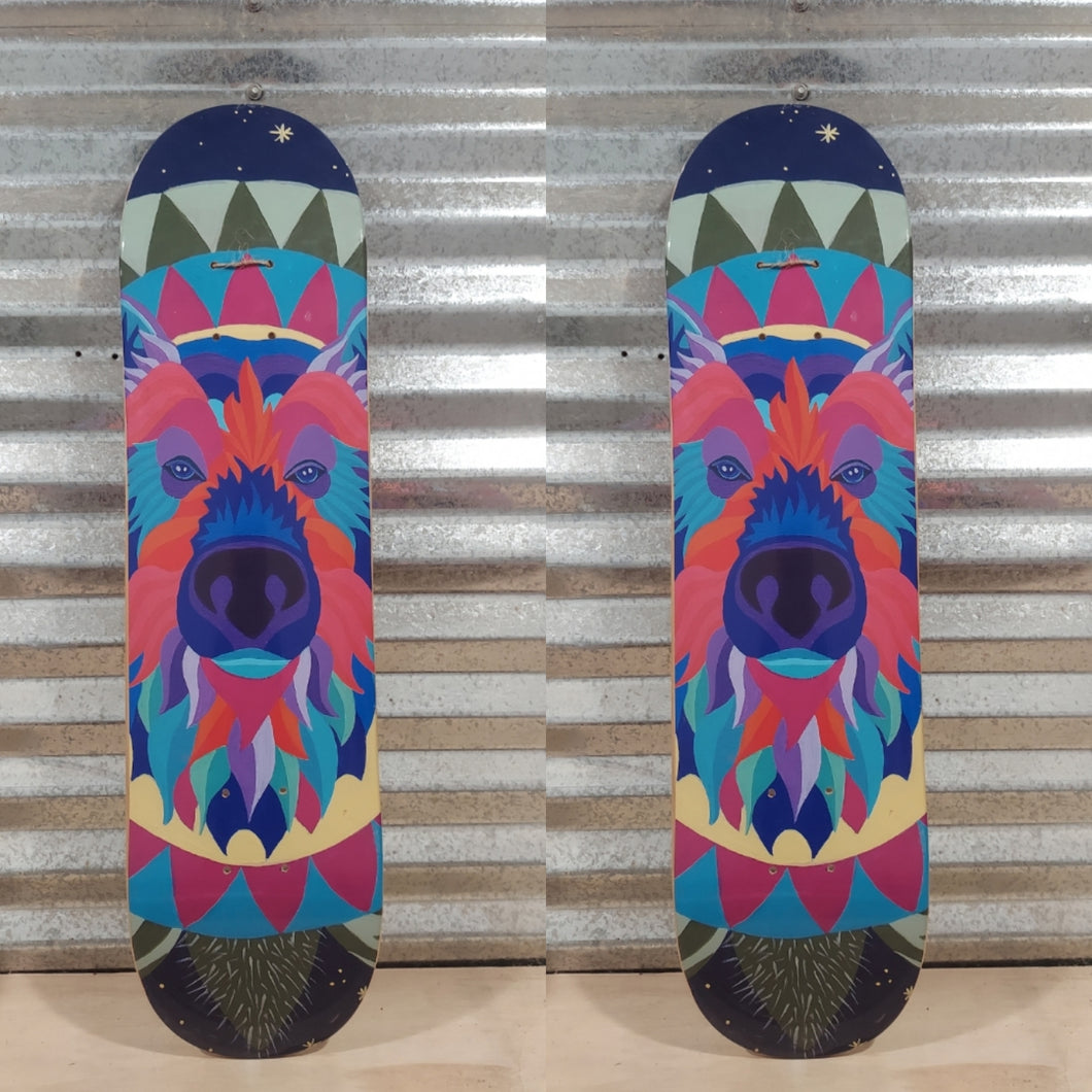 Skateboard/bear